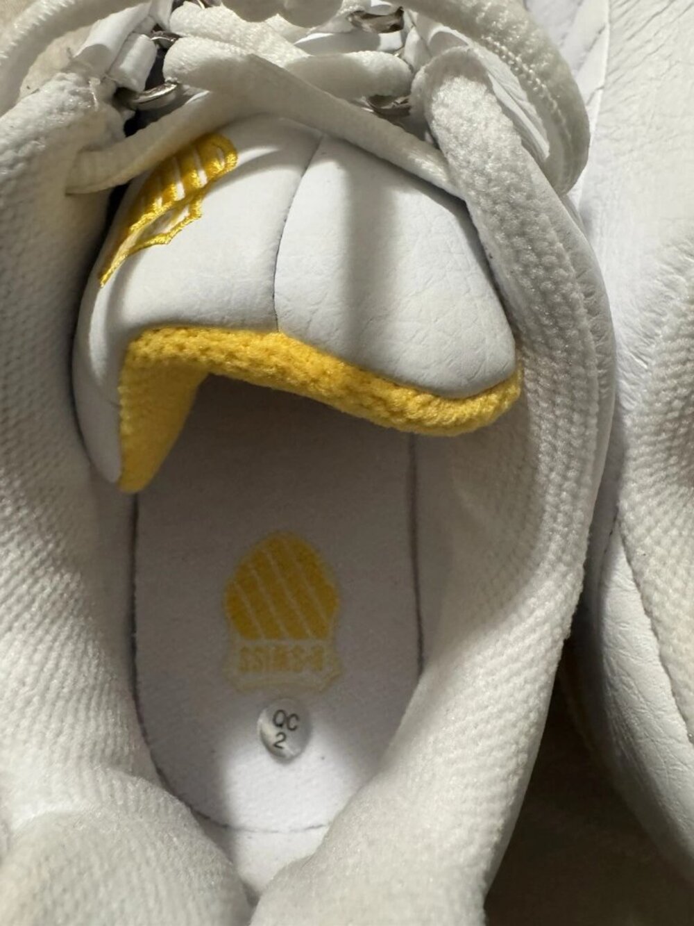 K-Swiss Women Denley Low Top Shoe Sneaker White Yellow Size 8 new - Picture 8 of 10